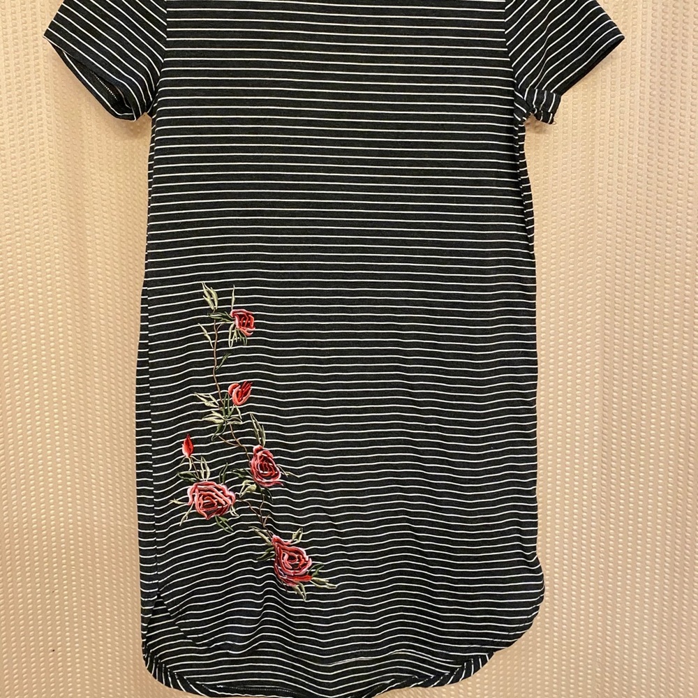 Striped gray and black shirt dress